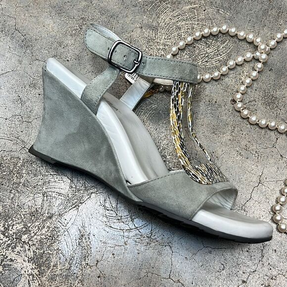 Zierra brand light gray line snake wedges - Picture 4 of 8